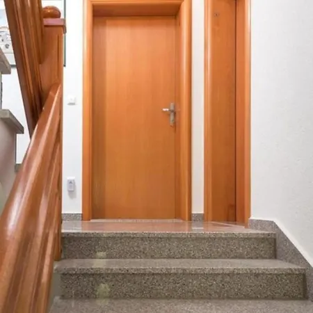 Apartment Davor Brela