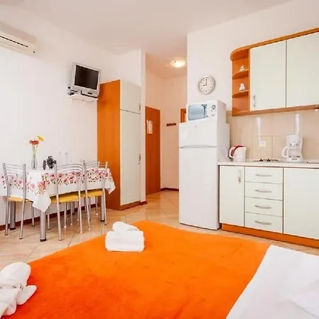 Davor Apartment