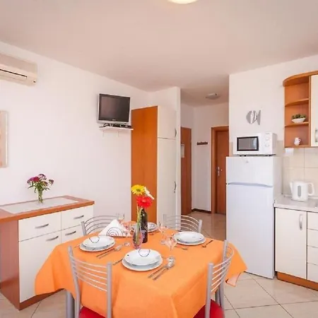 Apartment Davor *